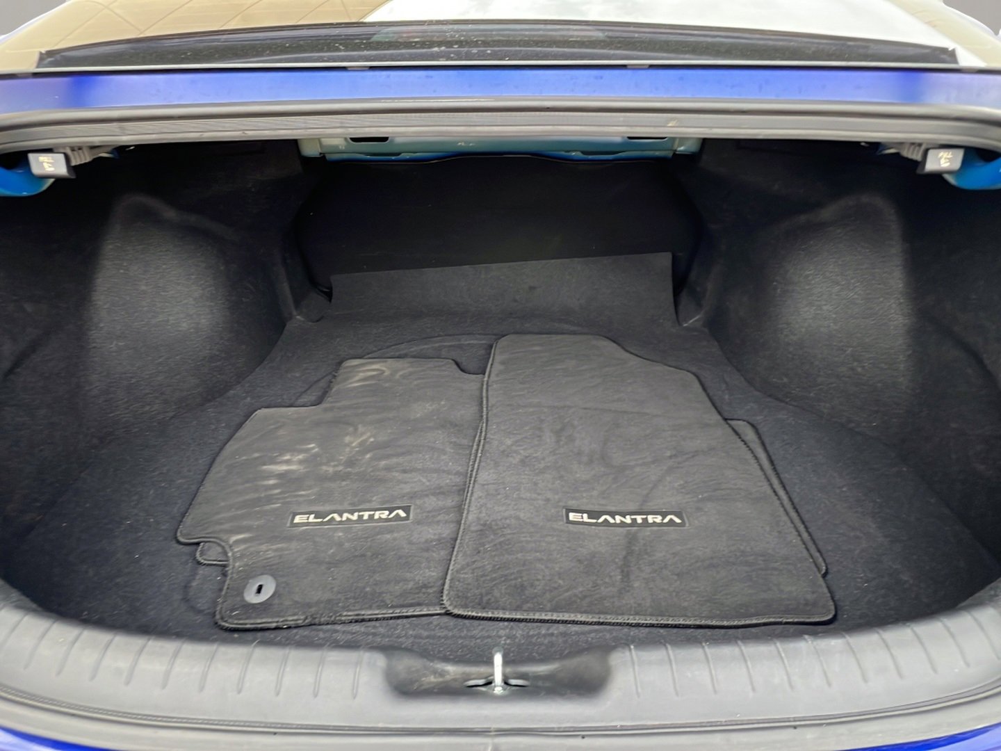 Used 2023 Hyundai Elantra SEL image 27