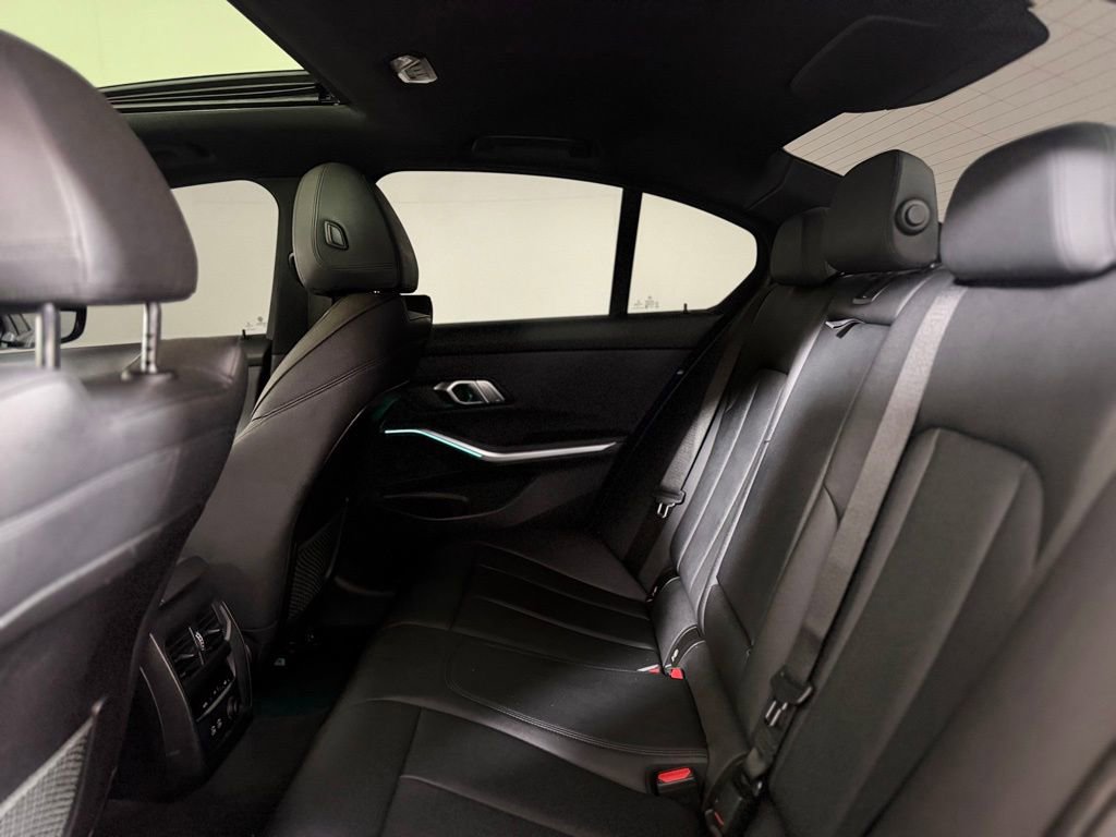 Used 2020 BMW 330i xDrive Sedan w/ Convenience Package image 22