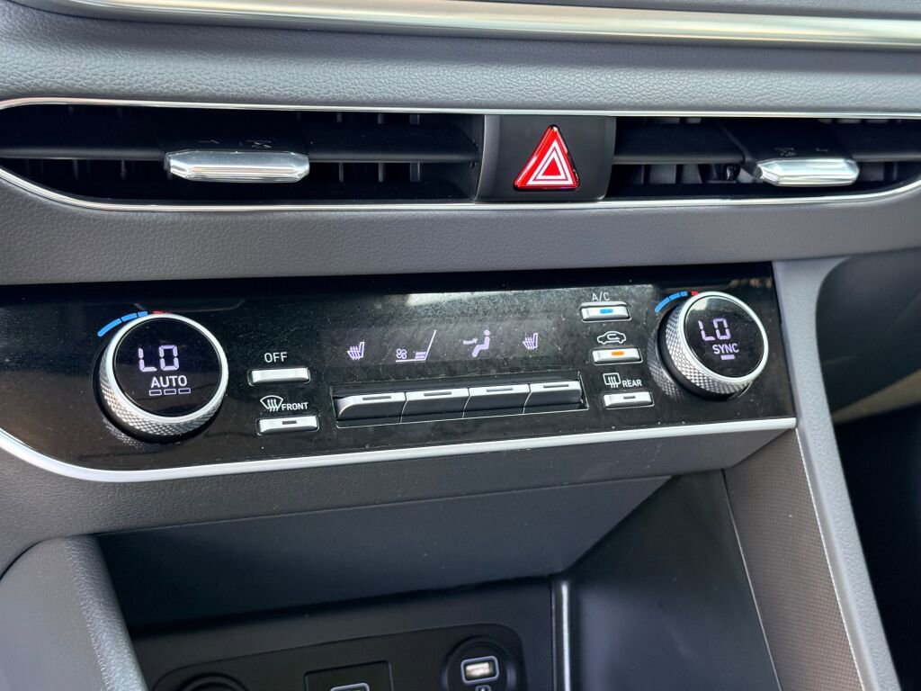 Used 2023 Hyundai Sonata SEL w/ Cargo Package image 24