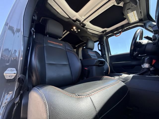 Used 2021 Jeep Gladiator Mojave w/ Dual Top Group AWD/4WD image 24