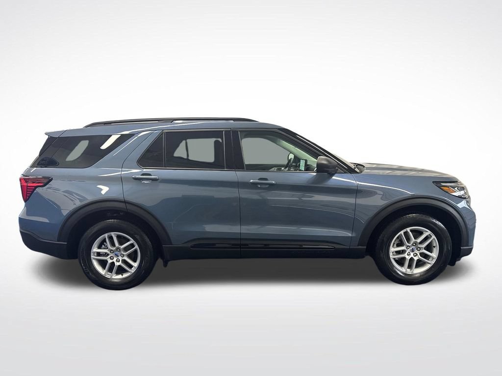 Certified 2026 Ford Explorer Active w/ Active Comfort Package RWD image 7
