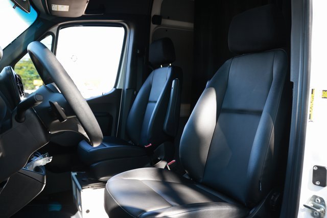 Used 2023 Mercedes-Benz Sprinter 144 Cargo image 11
