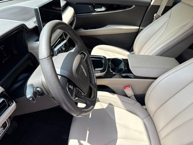 Used 2023 Lincoln Nautilus AWD image 19