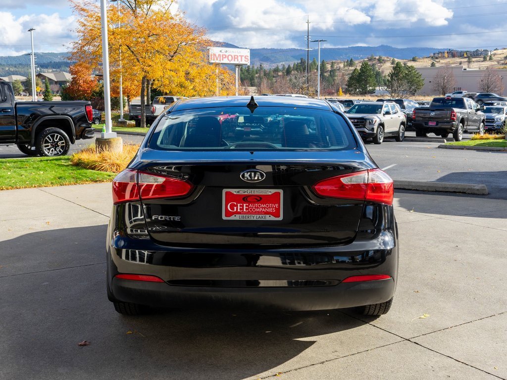 Used 2016 Kia Forte LX image 6