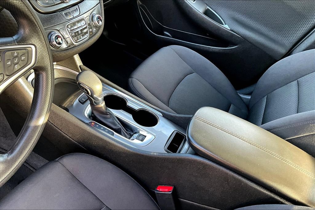 Used 2024 Chevrolet Malibu LT FWD image 19