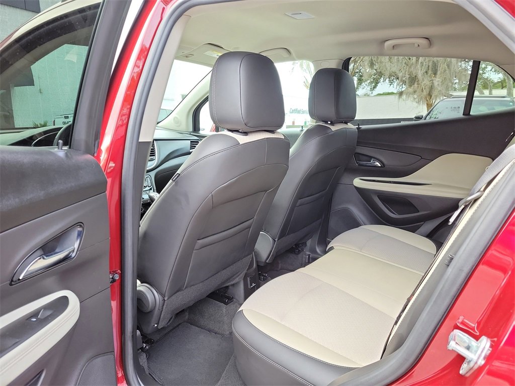 Certified 2022 Buick Encore Preferred w/ Safety Package image 10