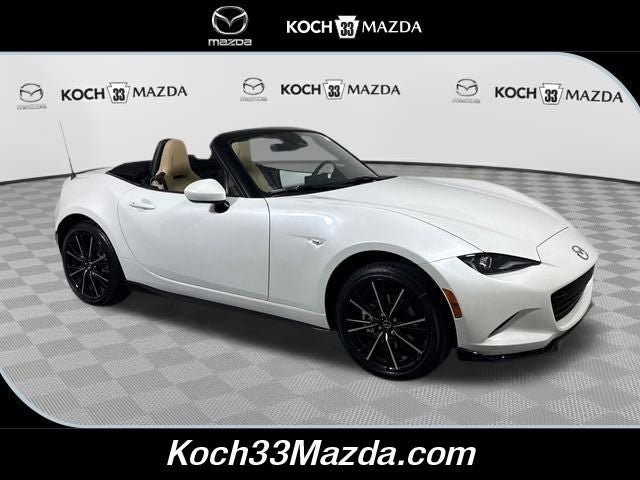 New 2026 MAZDA MX-5 Miata Grand Touring w/ Appearance Package RWD image 1