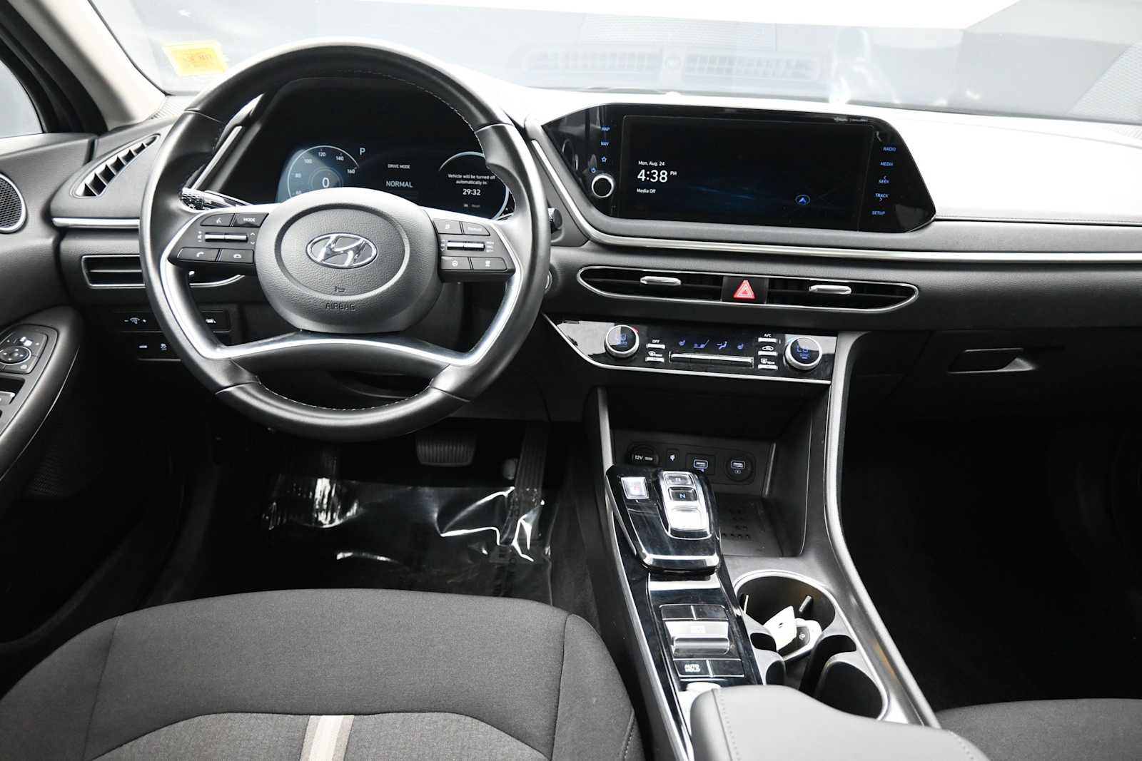 Certified 2023 Hyundai Sonata SEL w/ Convenience Package FWD image 20