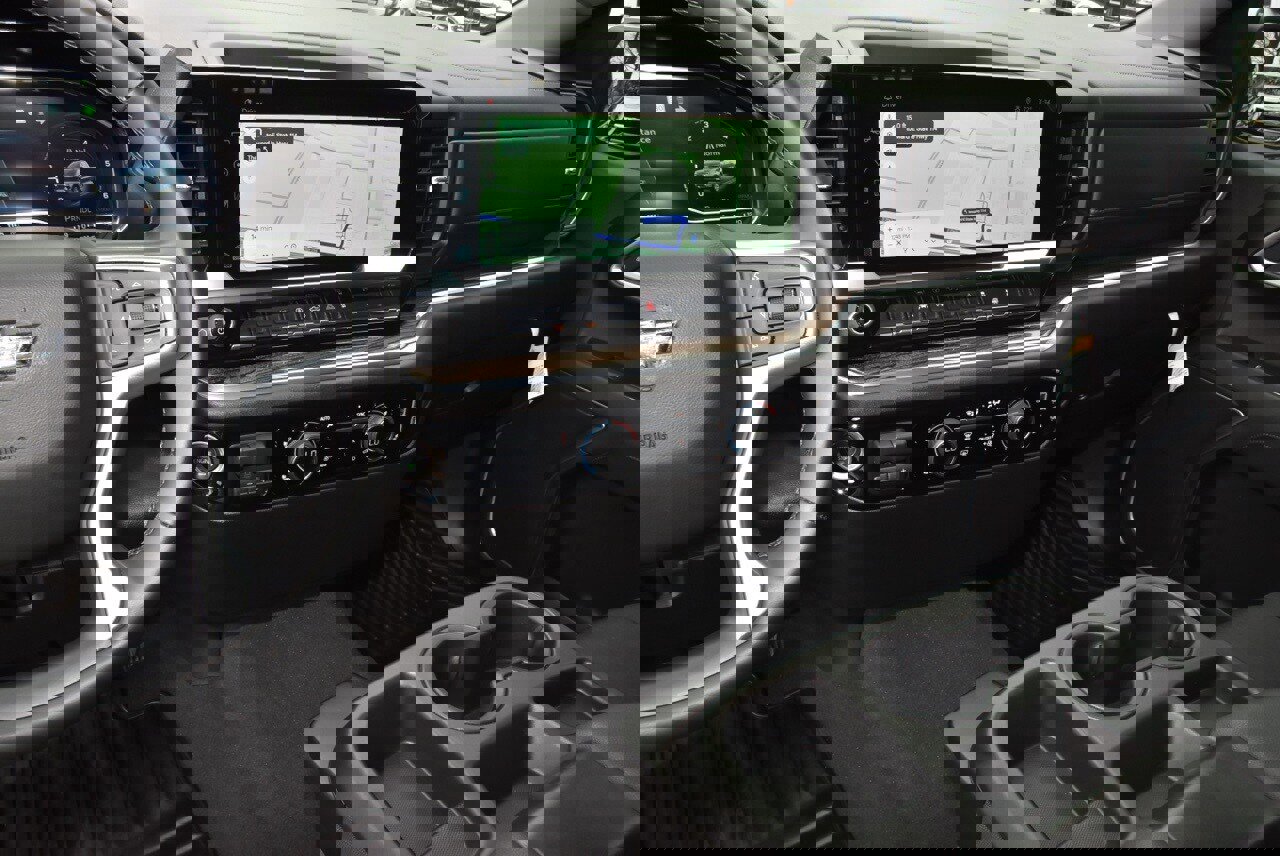 Used 2025 Chevrolet Silverado 1500 LT w/ Texas Edition Plus image 26