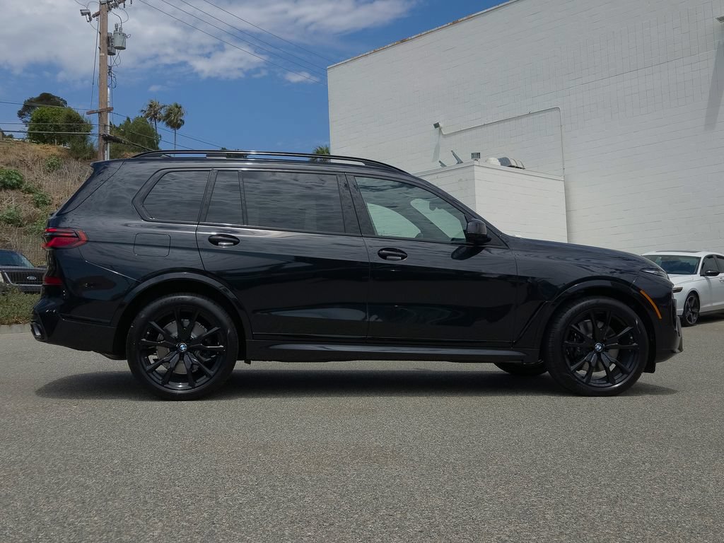 New 2027 BMW X7 xDrive40i w/ M Sport Package AWD/4WD image 3