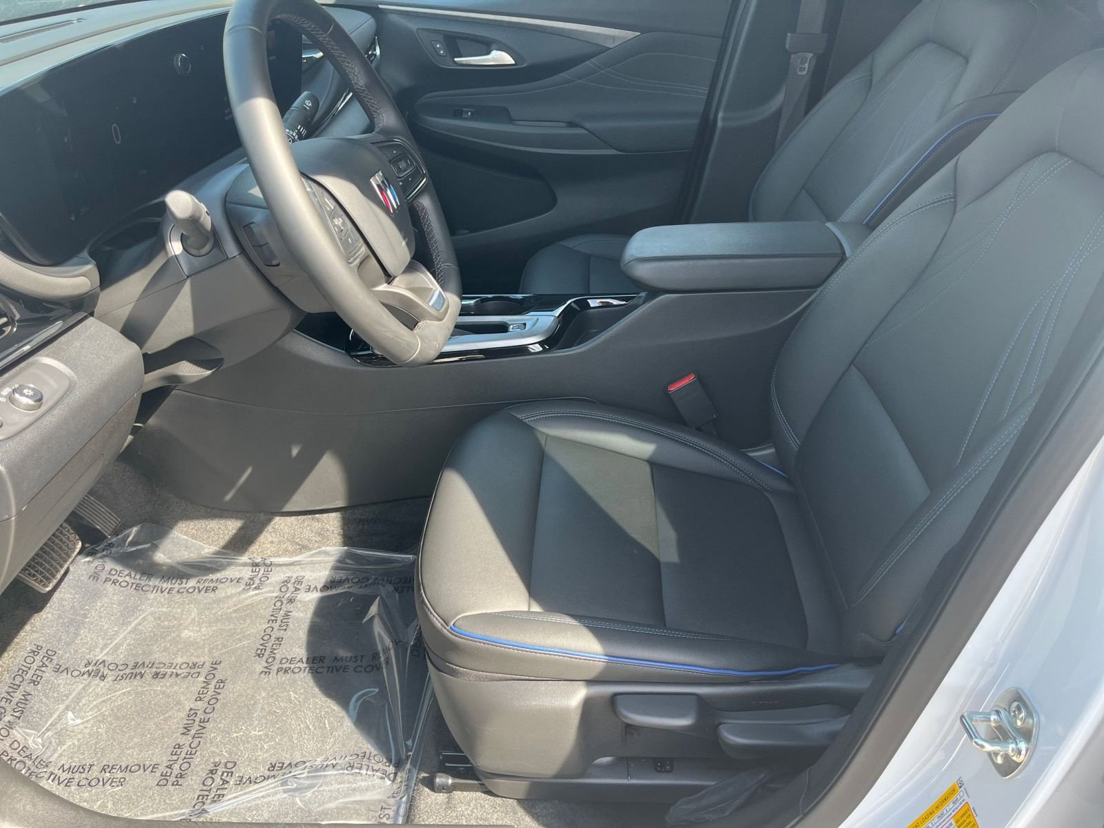 Used 2025 Buick Envista Sport Touring image 23