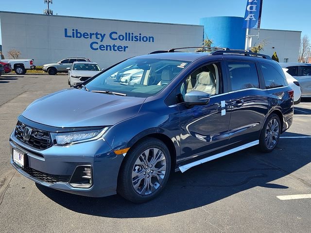 New 2026 Honda Odyssey Touring image 3