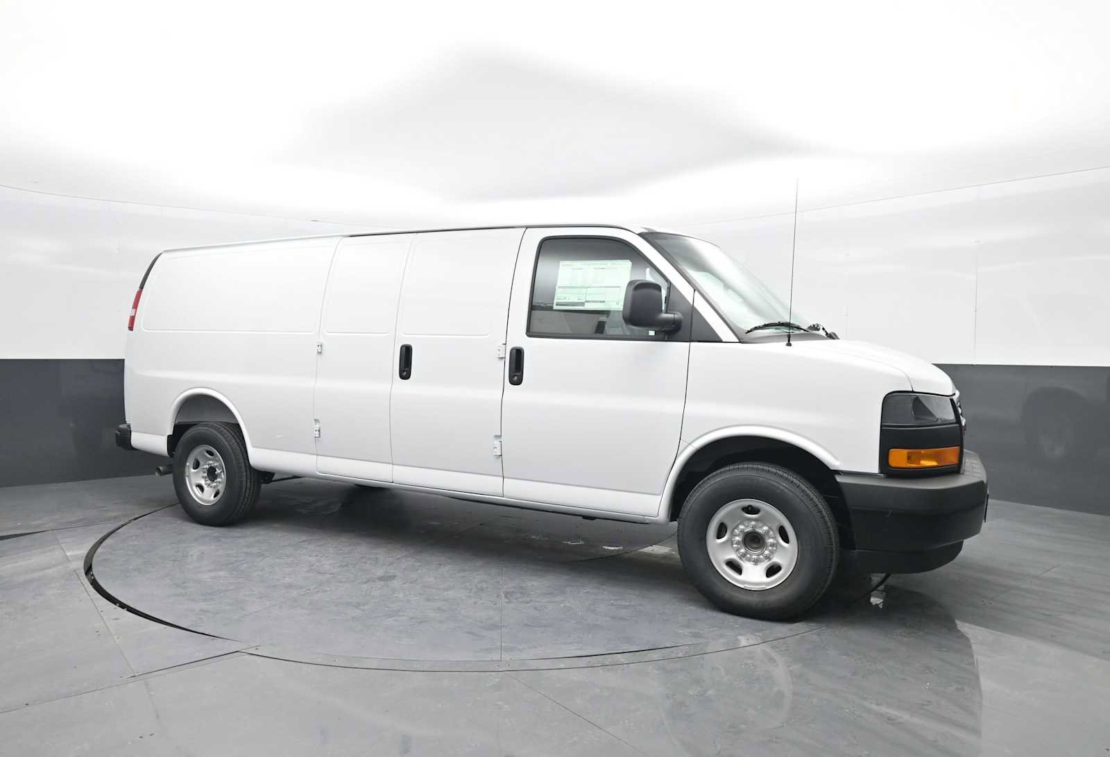 New 2026 GMC Savana 3500 Extended image 40