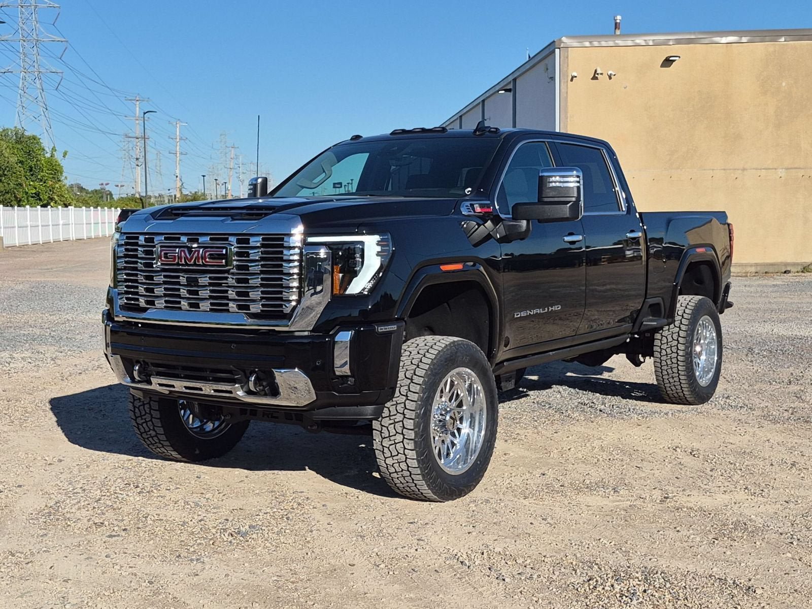 New 2026 GMC Sierra 2500 Denali w/ Denali Reserve Package AWD/4WD image 10
