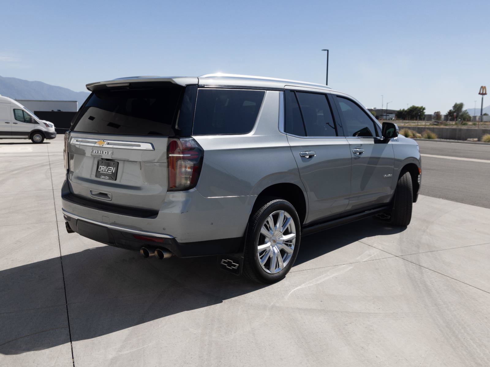 Used 2024 Chevrolet Tahoe High Country w/ Advanced Technology Package AWD/4WD image 5
