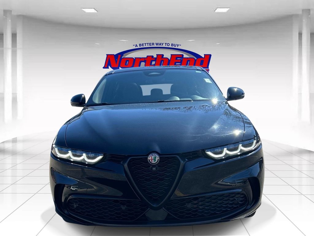 Used 2024 Alfa Romeo Tonale Veloce w/ Active Assist Package image 2