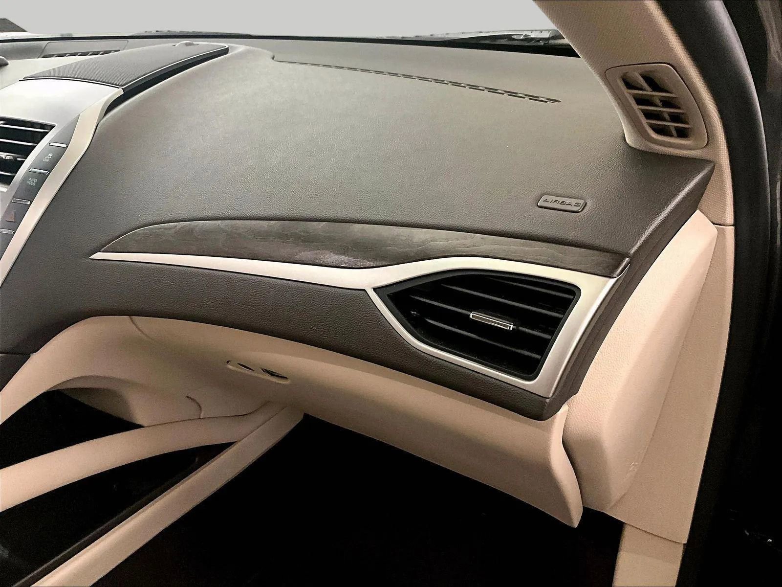 Used 2019 Lincoln MKZ Reserve image 15