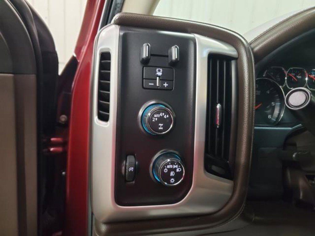 Used 2017 GMC Sierra 1500 SLT w/ SLT Premium Package AWD/4WD image 18