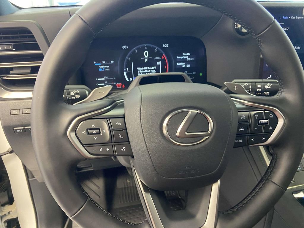 Used 2024 Lexus GX 550 w/ Accessory Package (2T) AWD/4WD image 24
