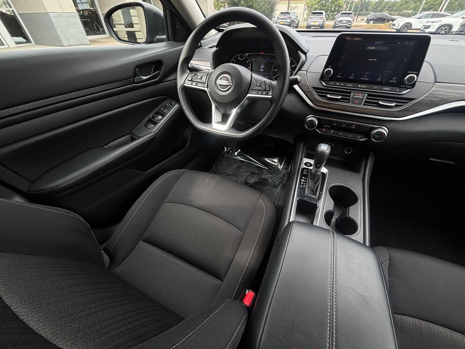 Used 2026 Nissan Altima 2.5 SV FWD image 33