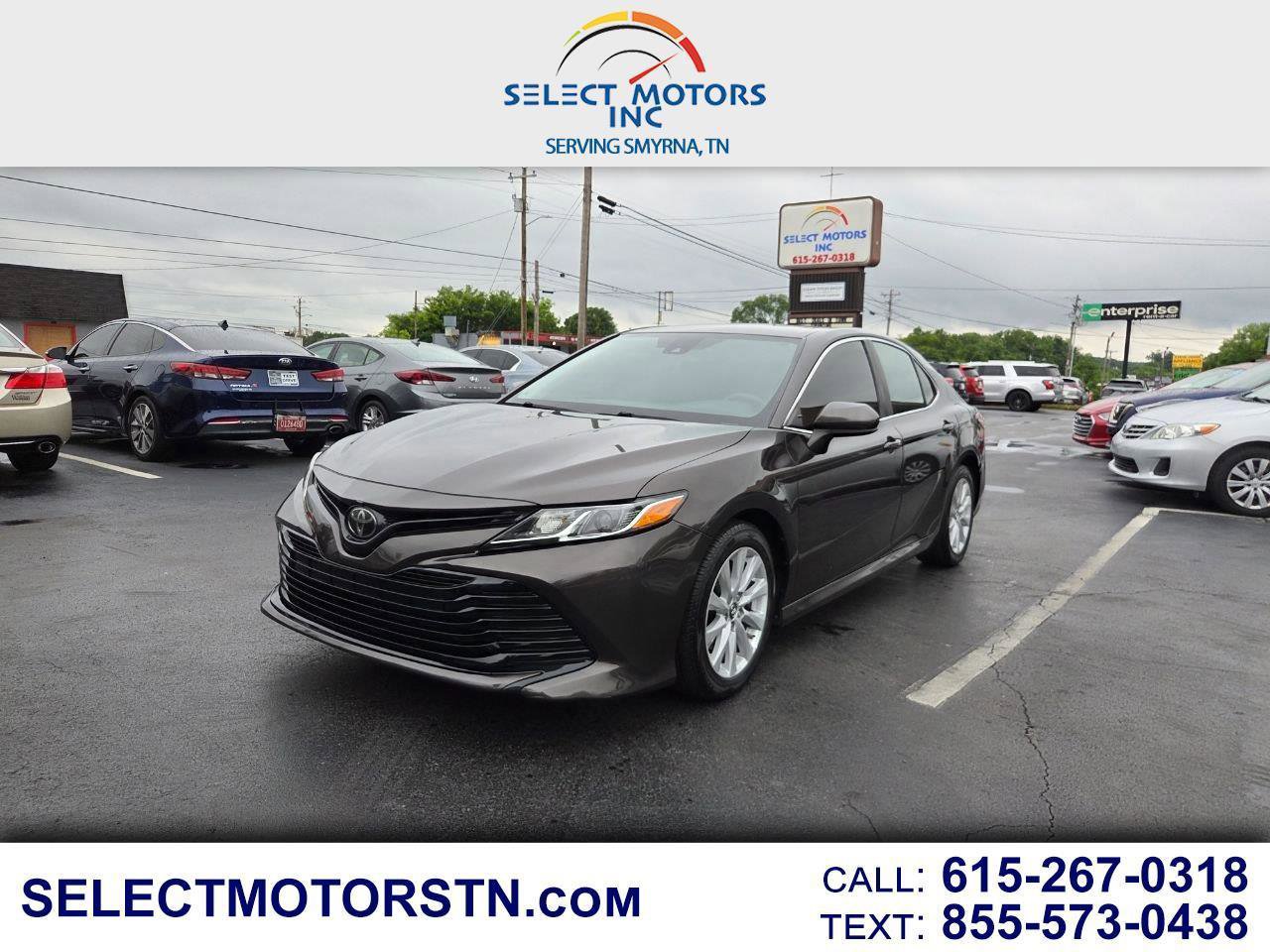 Used 2018 Toyota Camry LE FWD image 1