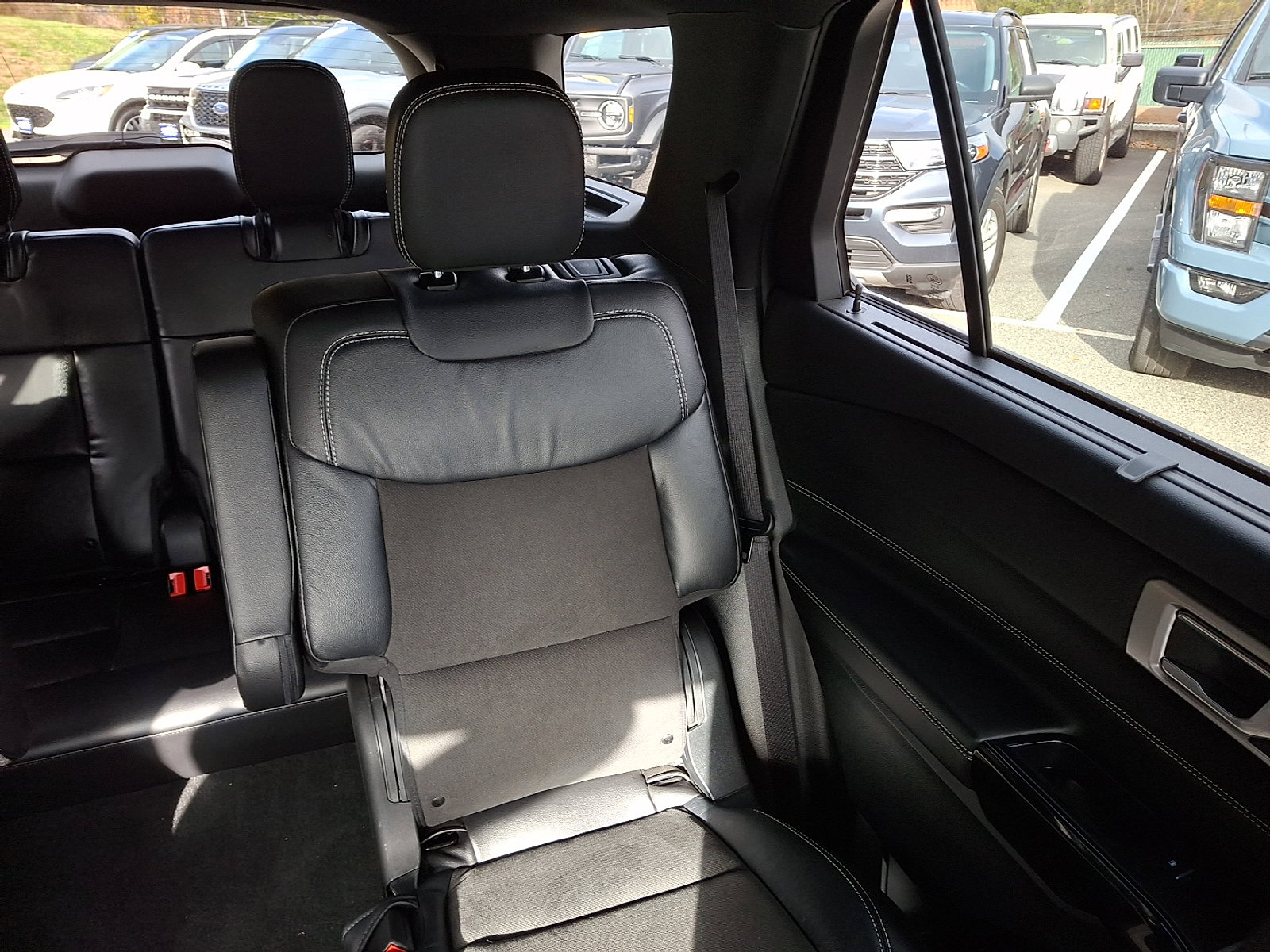 Certified 2023 Ford Explorer ST w/ ST Street Pack image 20