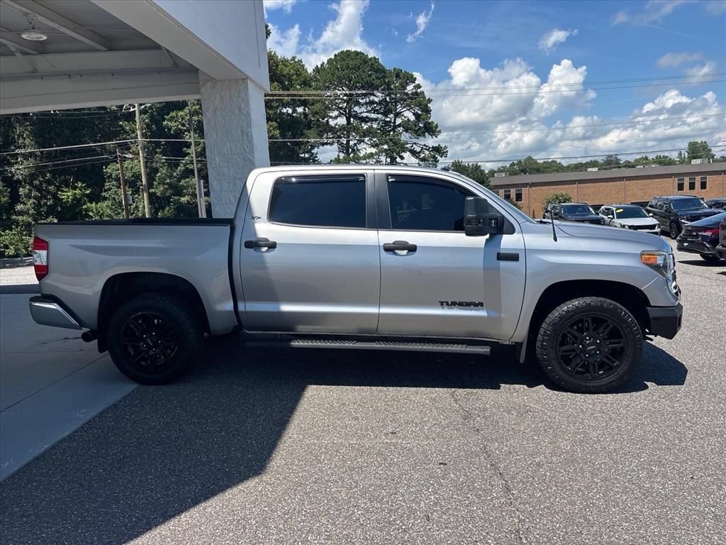Used 2019 Toyota Tundra SR5 w/ SR5 Upgrade Package AWD/4WD image 20