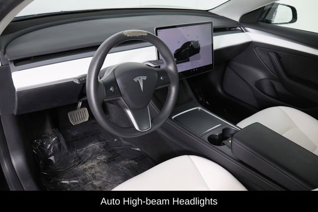 Used 2023 Tesla Model 3 Standard Range image 17