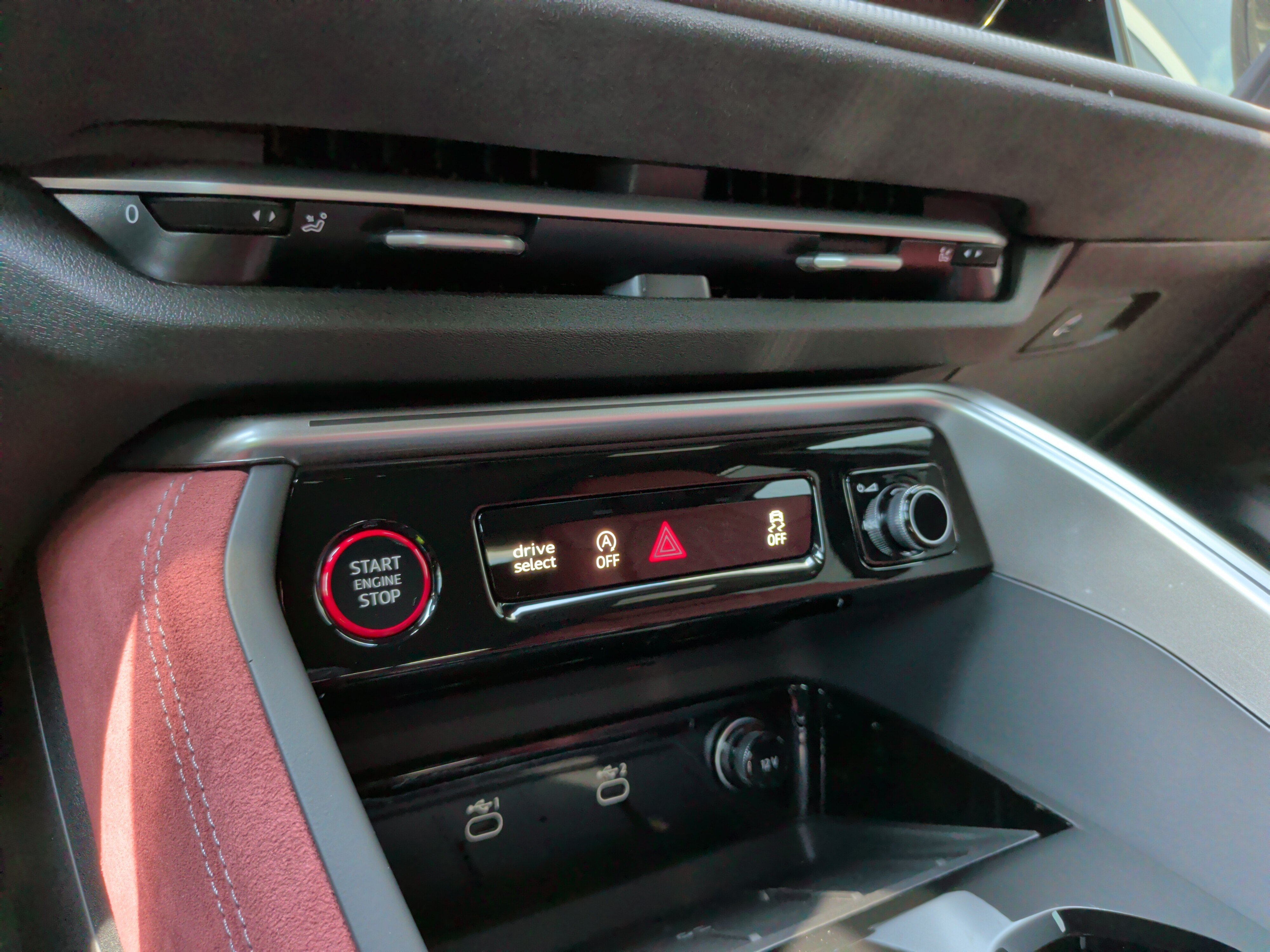 New 2026 Audi SQ5 Prestige AWD/4WD image 17