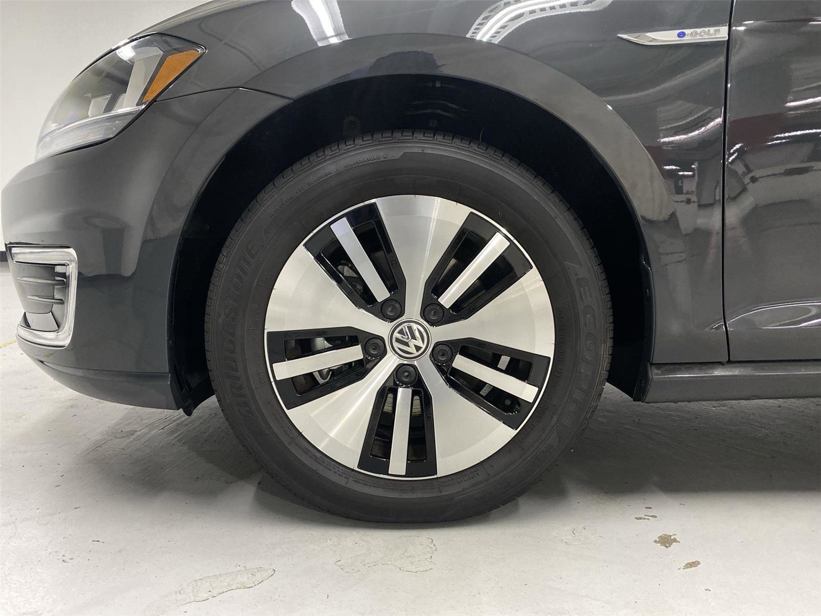 Used 2019 Volkswagen e-Golf SE w/ Driver Assistance Package image 22