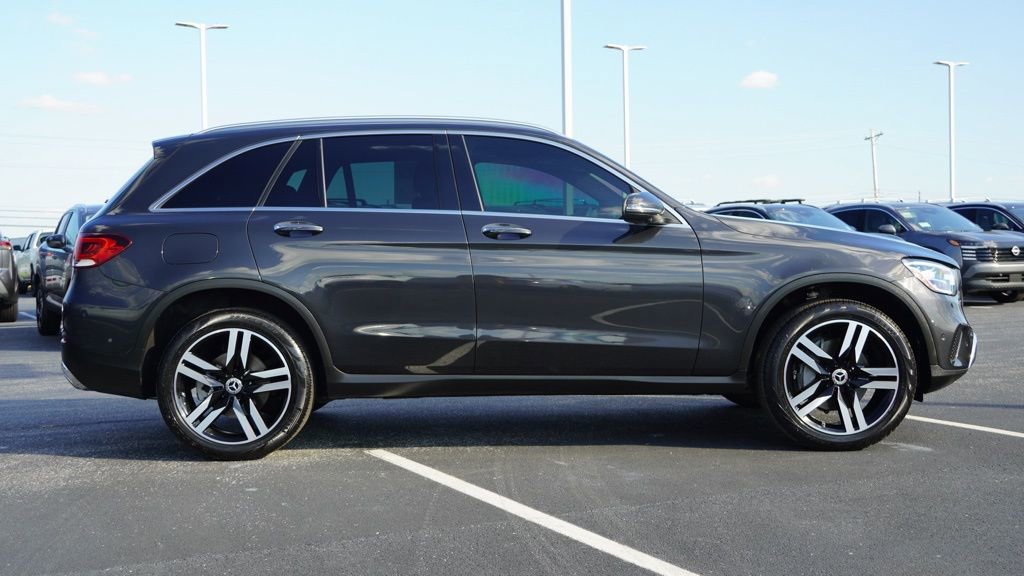 Used 2021 Mercedes-Benz GLC 300 image 4