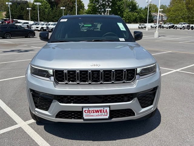 New 2026 Jeep Grand Cherokee Summit w/ Adv Protech Group IV AWD/4WD image 10
