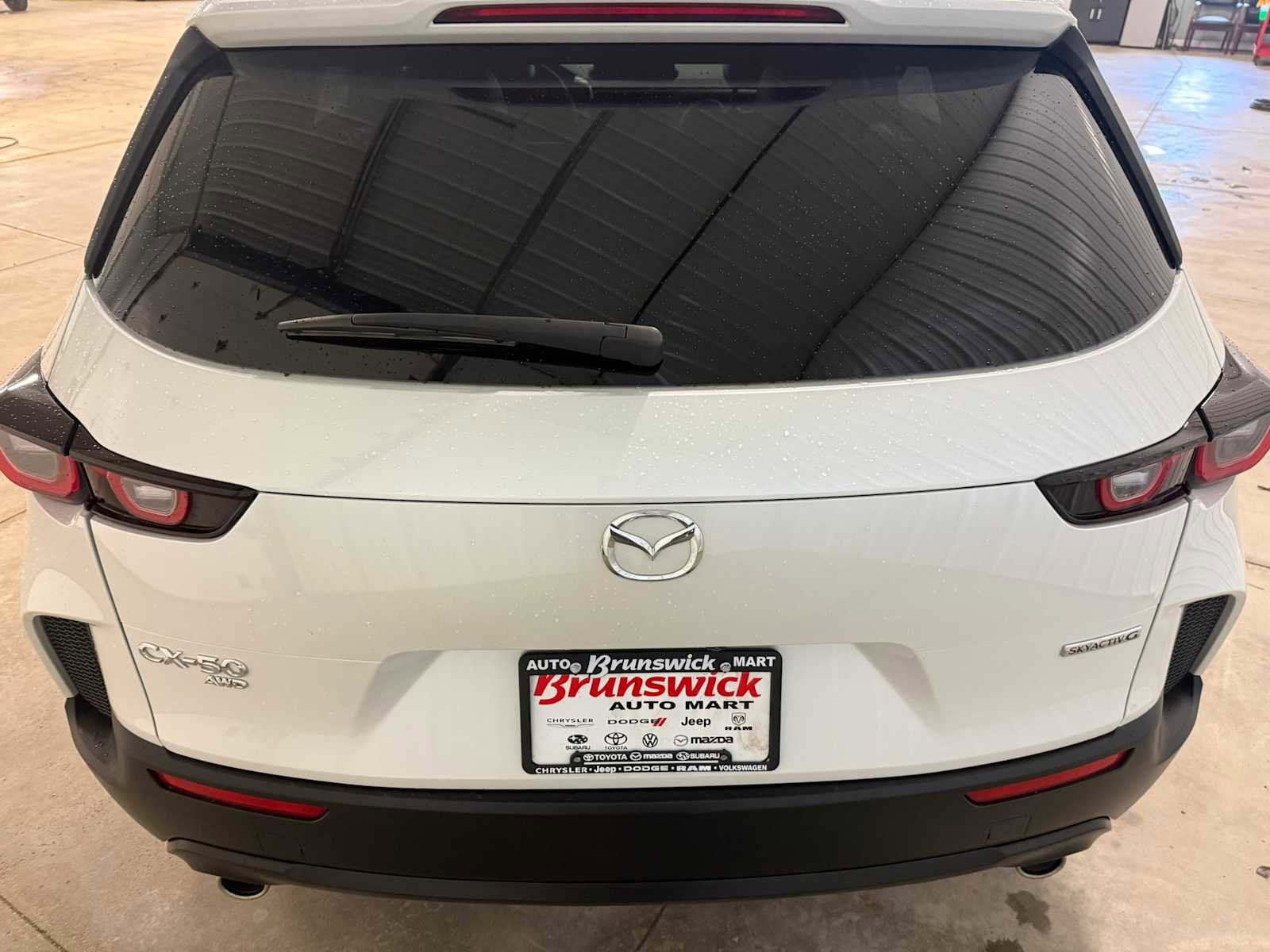 Used 2024 MAZDA CX-50 AWD 2.5 S w/ Accent Package image 16