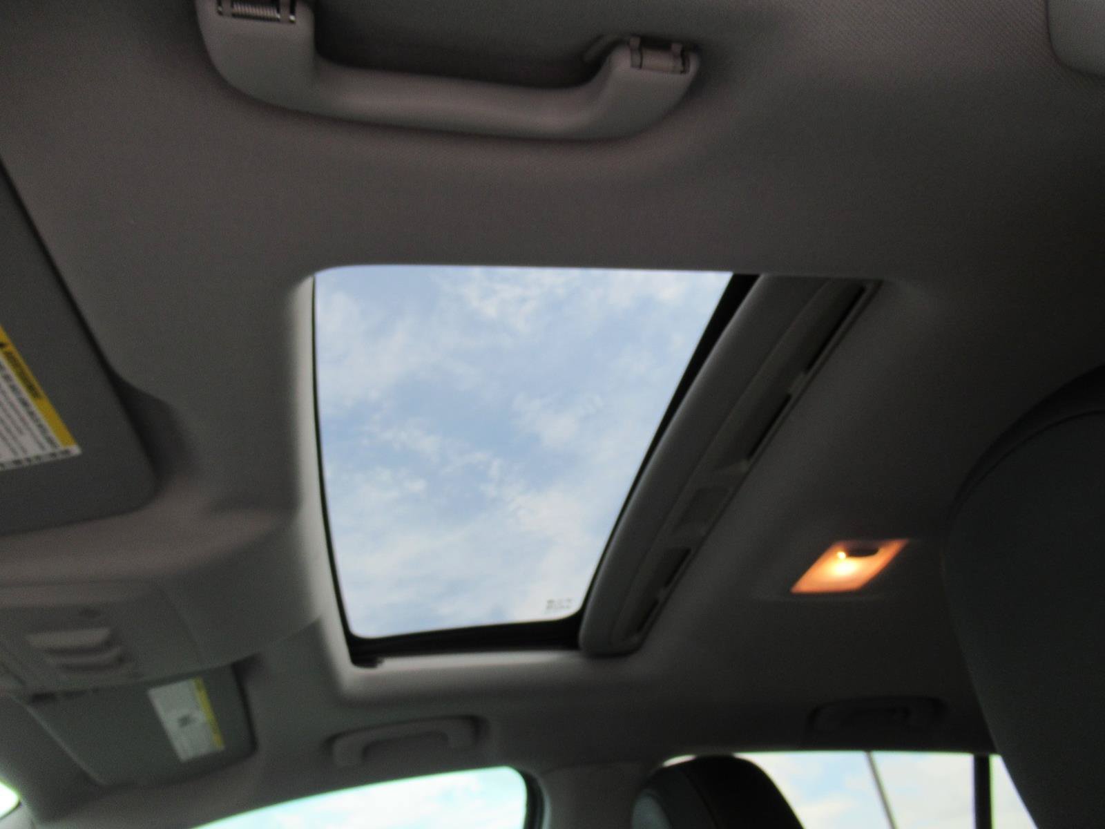 Certified 2018 Chevrolet Trax Premier FWD image 22