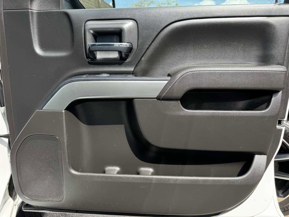 Used 2017 Chevrolet Silverado 1500 LT w/ All Star Edition image 31