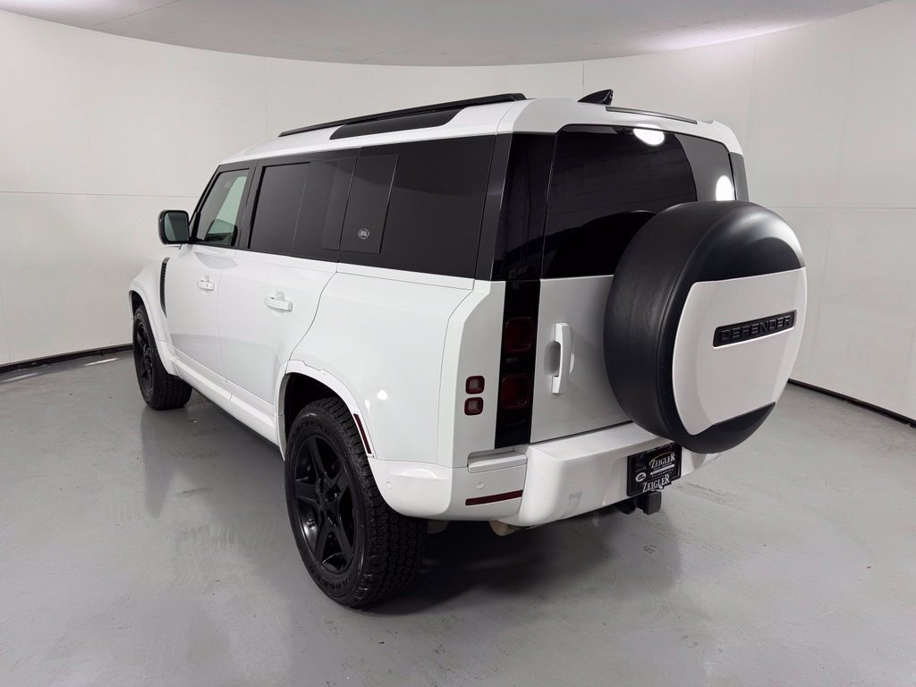 Used 2020 Land Rover Defender 110 S AWD/4WD image 9