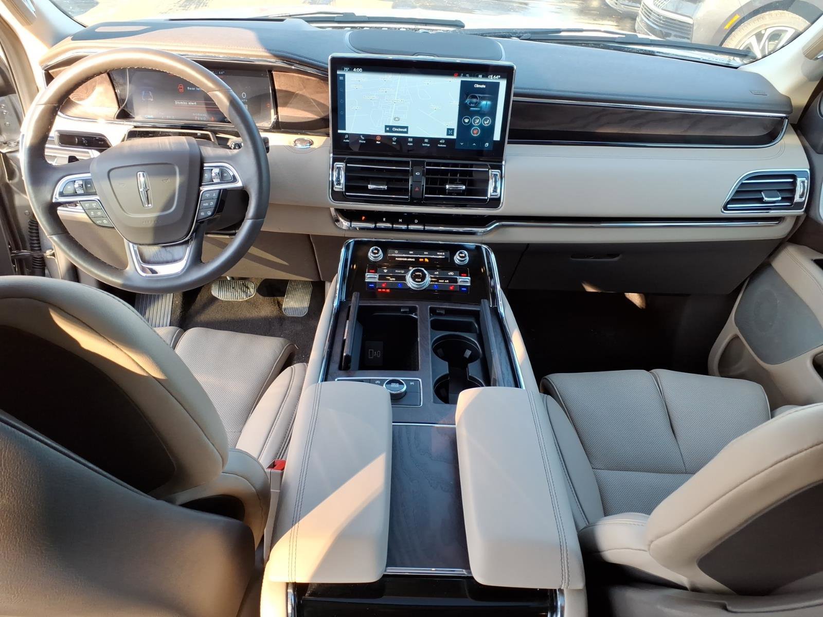 Certified 2024 Lincoln Navigator L Reserve image 24