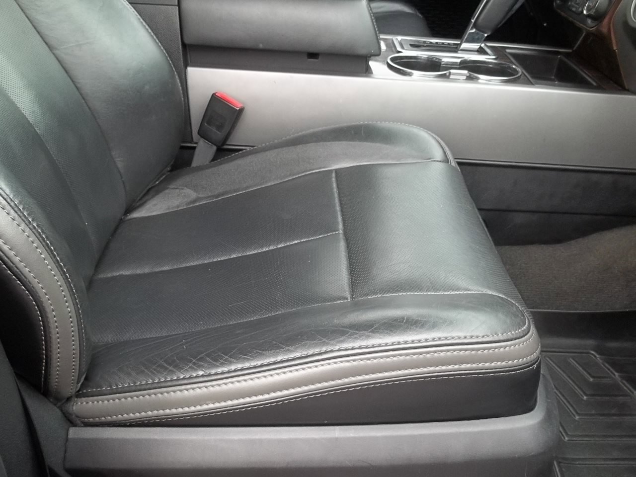 Used 2017 Ford Expedition Max Platinum image 9