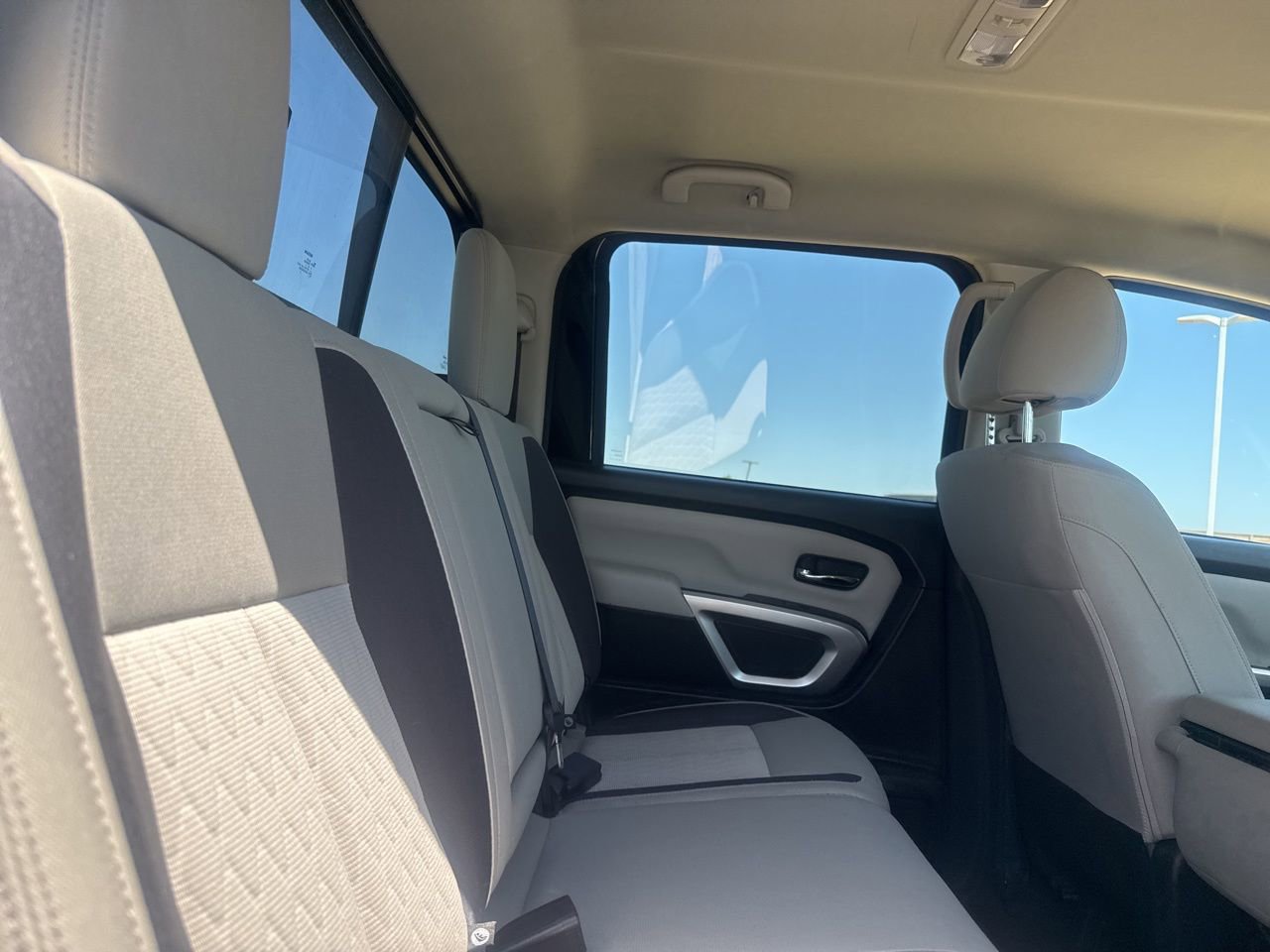Certified 2024 Nissan Titan SV image 29