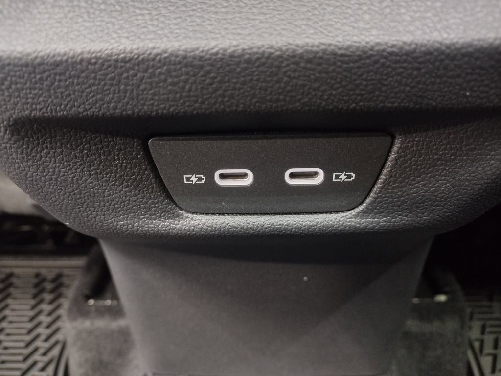 New 2026 Volkswagen Tiguan SE image 34