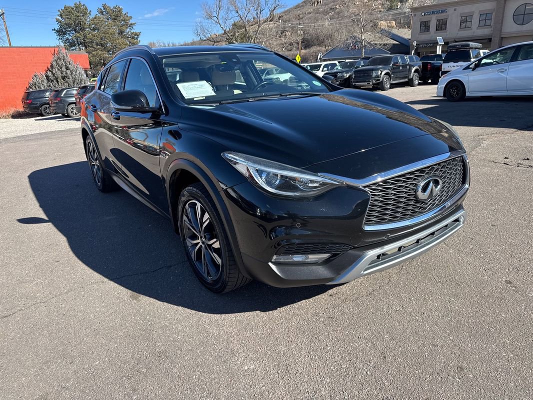 Used 2017 INFINITI QX30 Premium w/ Navigation Package