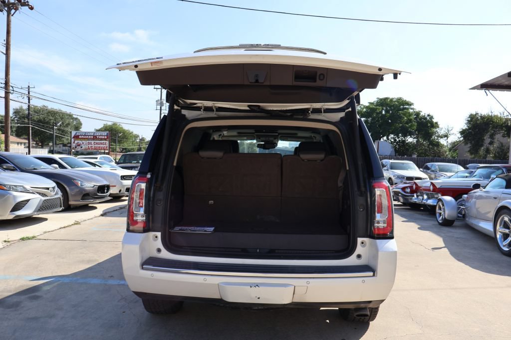 Used 2015 GMC Yukon Denali w/ Premium Package AWD/4WD image 23