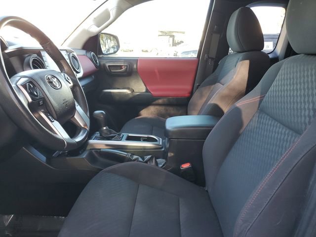 Used 2022 Toyota Tacoma SR5 w/ Technology Package image 19