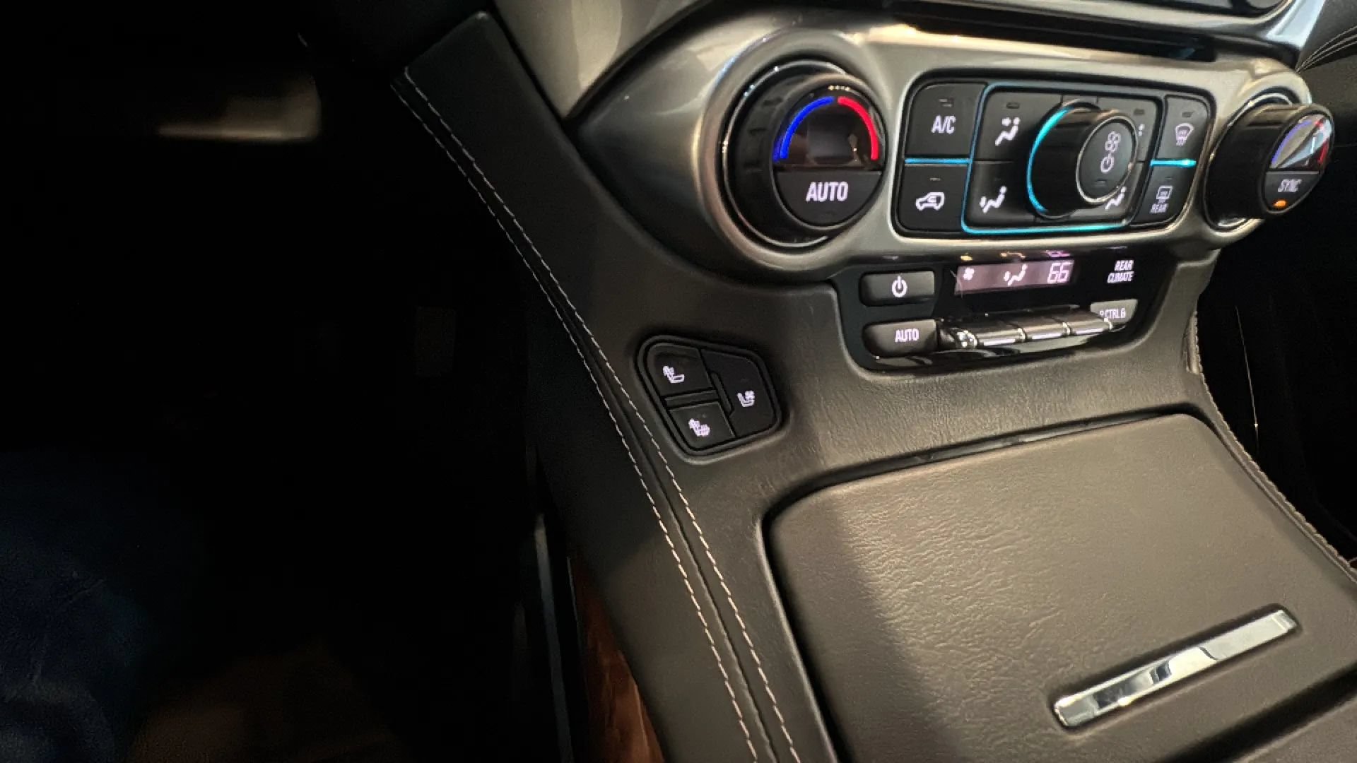 Used 2019 Chevrolet Tahoe Premier AWD/4WD image 63