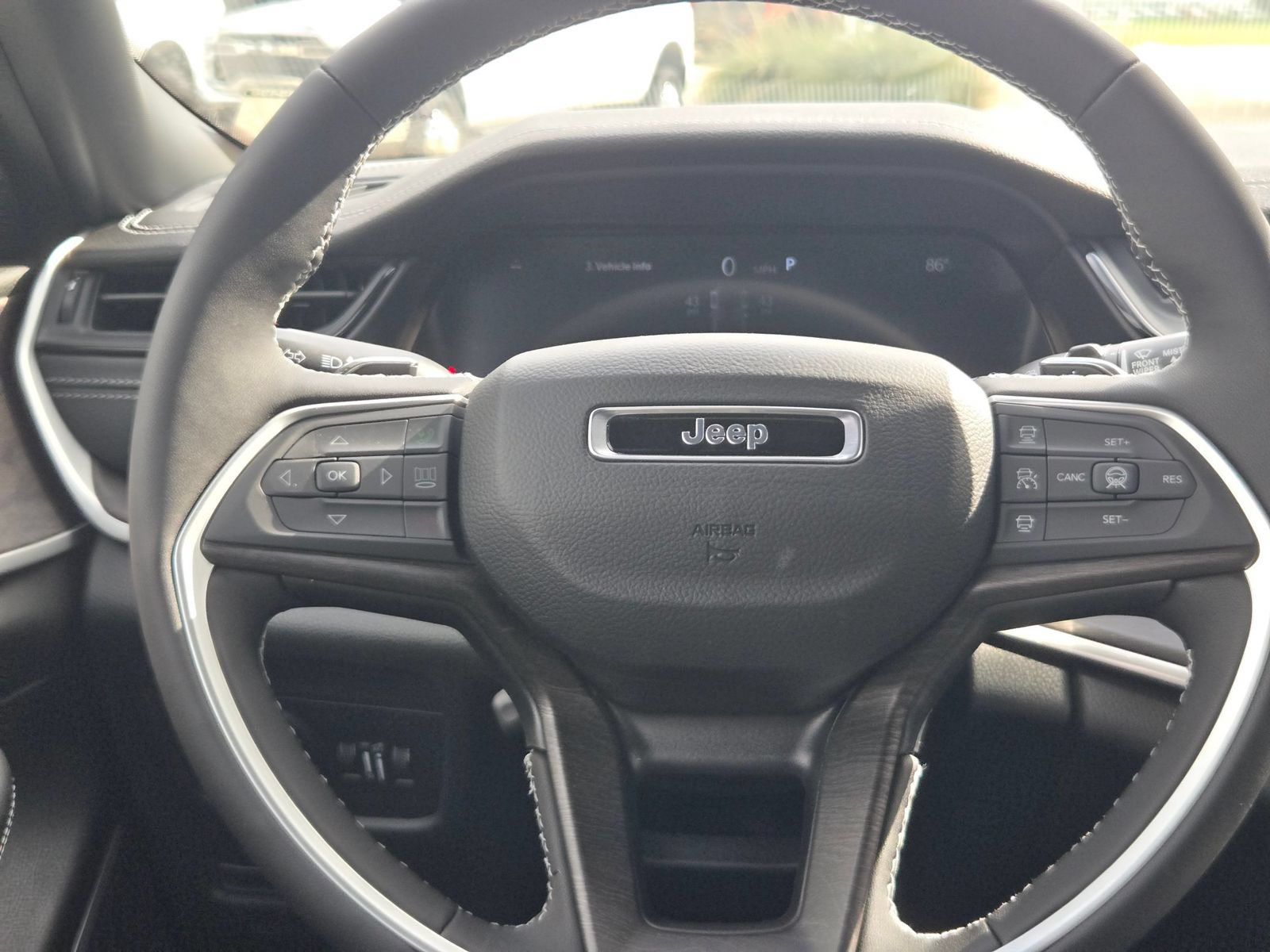 New 2026 Jeep Grand Cherokee Limited AWD/4WD image 18