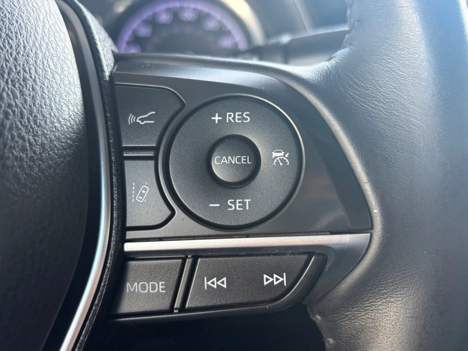 Used 2020 Toyota Camry XLE AWD/4WD image 30