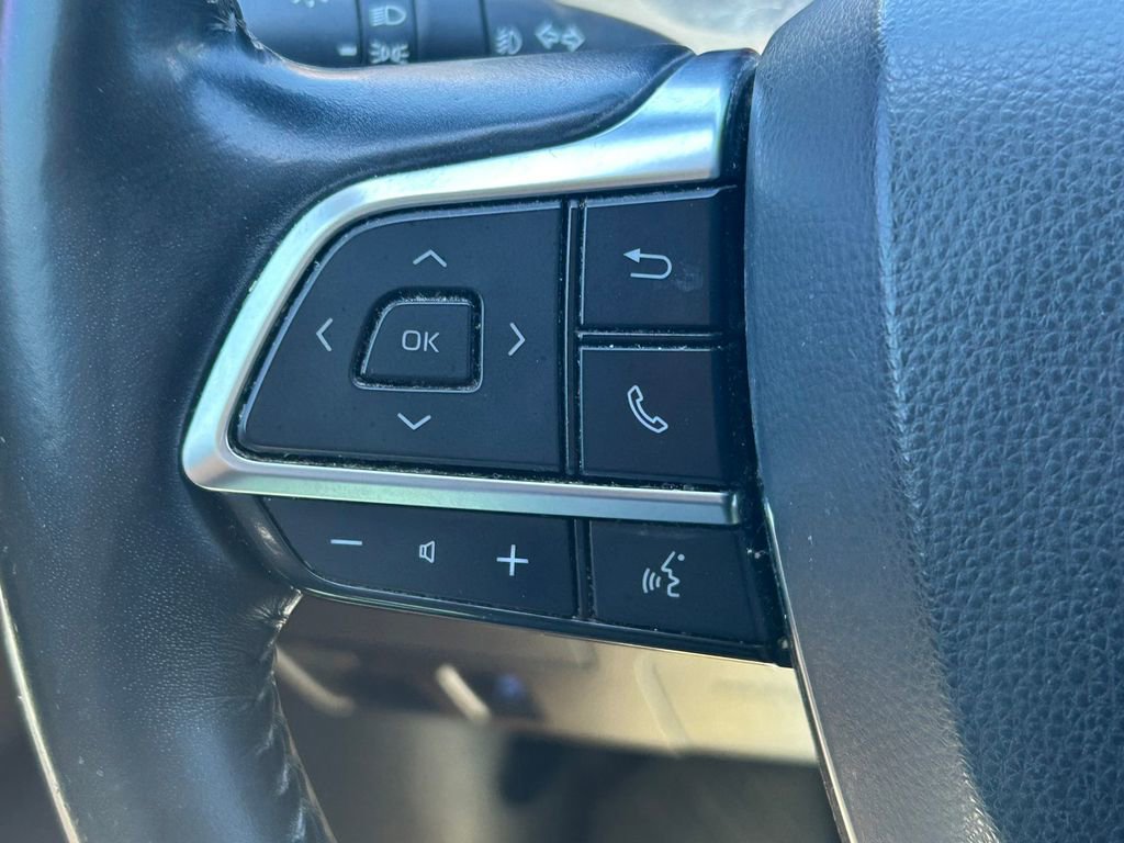 Used 2021 Toyota Highlander Limited FWD image 42
