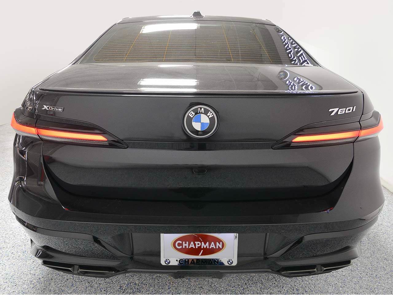 Used 2023 BMW 760i xDrive w/ Luxury Rear Seating Package AWD/4WD image 4