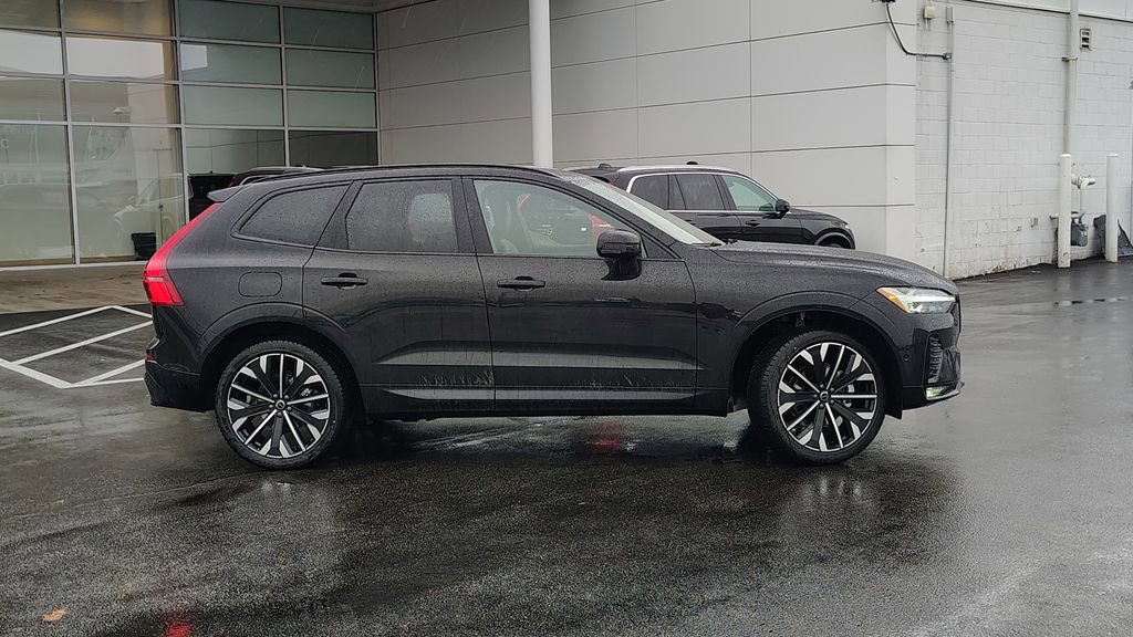 New 2026 Volvo XC60 B5 Ultra w/ Climate Package image 2