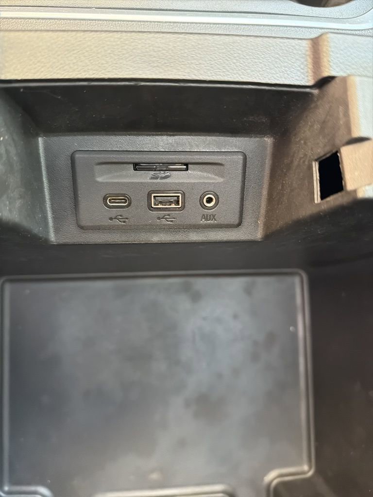 Used 2020 Chevrolet Silverado 3500 High Country image 41